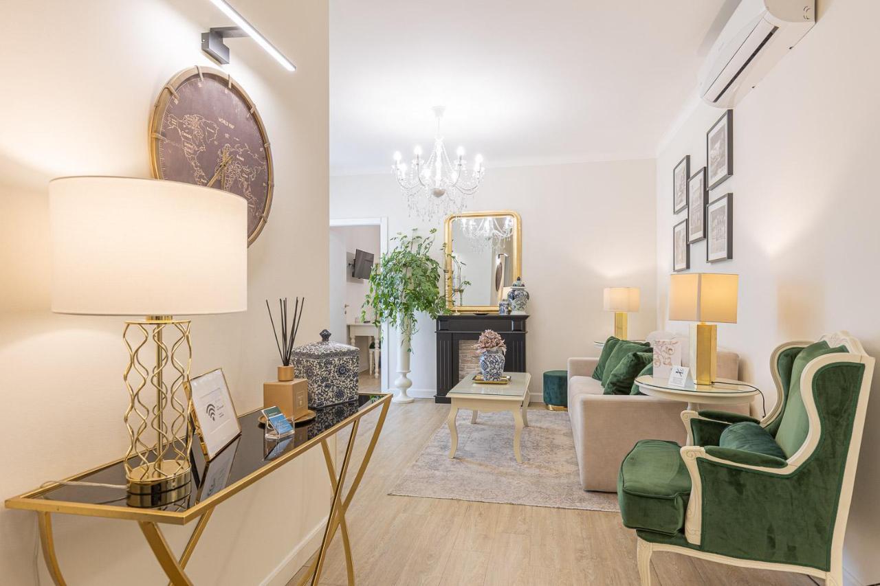Crys: Apartments, Holiday, Business, Verde Verona Bagian luar foto