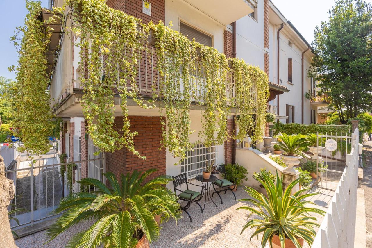 Crys: Apartments, Holiday, Business, Verde Verona Bagian luar foto