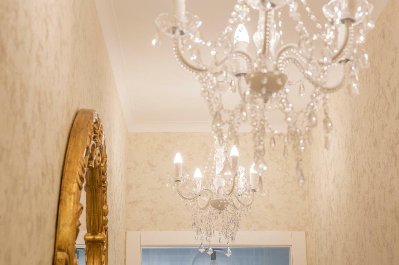 Crys: Apartments, Holiday, Business, Verde Verona Bagian luar foto